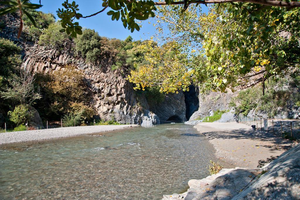 Glamping Alcantara Motta Camastra Kültér fotó