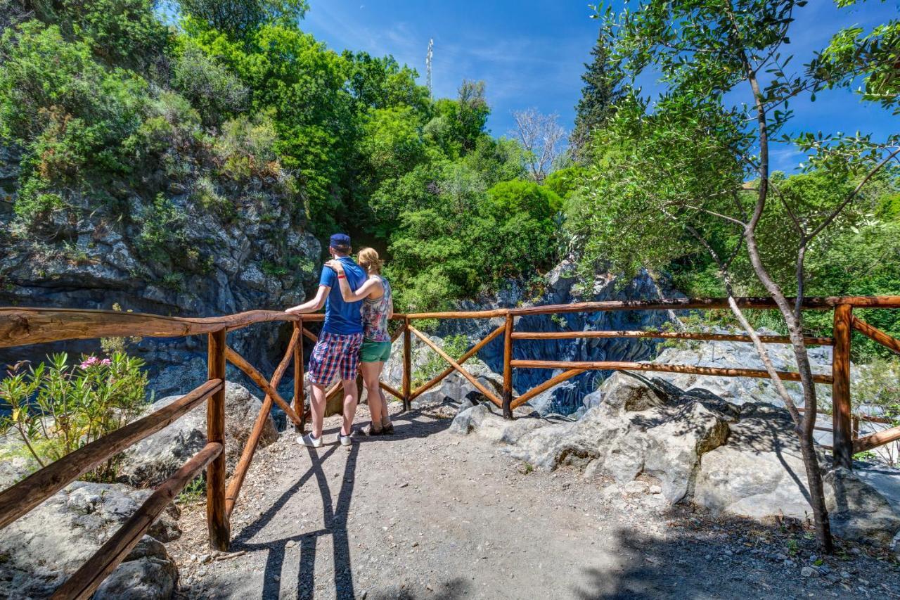 Glamping Alcantara Motta Camastra Kültér fotó