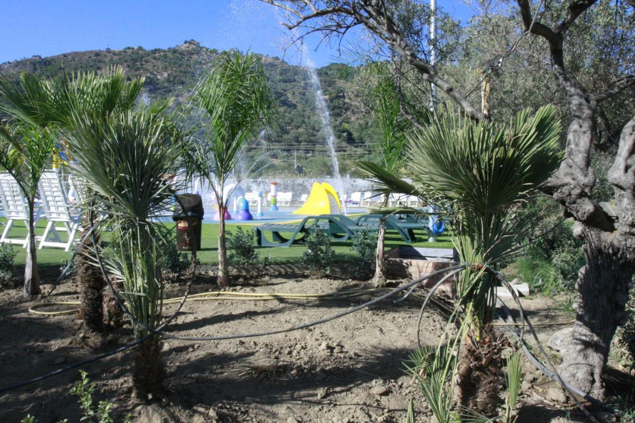 Glamping Alcantara Motta Camastra Kültér fotó